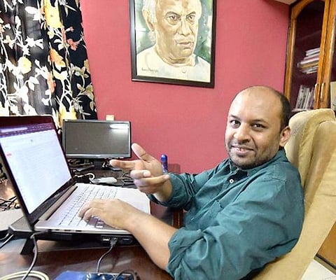 பொய்யை அம்பலமாக்கும் ஹீரோ!