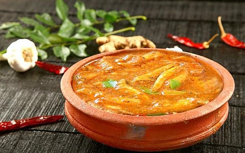 உயிர் வளர்த்தேனே 50: அயிரை மீன் குழம்பின் ரகசியம்!