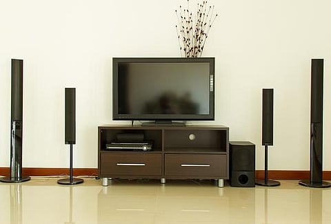 வீட்டுக்குள்ளே திரையரங்கம்!