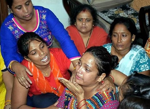 டெல்லியில் 7 வயது சிறுவன் தொண்டை அறுக்கப்பட்டு கொல்லப்பட்ட சம்பவத்தில் பள்ளி தலைமை ஆசிரியர் இடைநீக்கம்