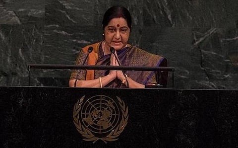 நாங்கள் அறிஞர்களையும் மருத்துவர்களையும் உருவாக்குகிறோம்; நீங்களோ ஜிஹாதிக்களை உருவாக்குகிறீர்கள்: பாகிஸ்தானை பகிரங்கமாக சாடிய சுஷ்மா ஸ்வராஜ்