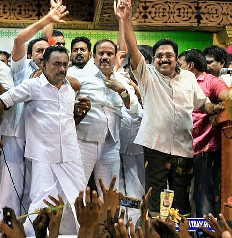 தாவுவதே தப்பா? தப்புத் தப்பாய் தாவுவது தப்பா?