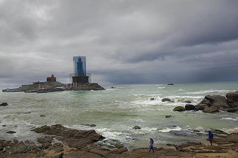 ‘வழிகாட்டும் எங்களுக்கு வழிகாட்ட யாருமில்லை..’ கசந்து கிடக்கும் கைடுகள் வாழ்க்கை