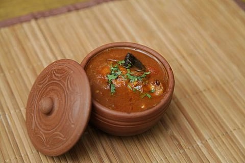 தீபாவளி நல்விருந்து! - விரால் மீன் குழம்பு