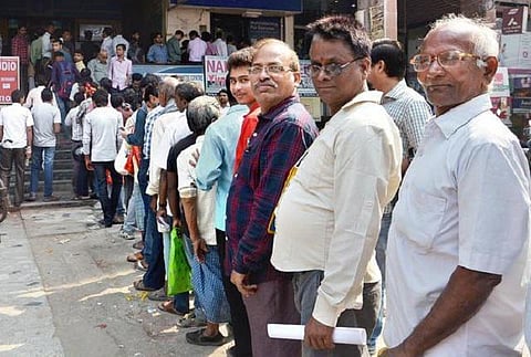 விவாதக் களம்: பணமதிப்பு நீக்கம் ஓராண்டு; உங்கள் பார்வையில்