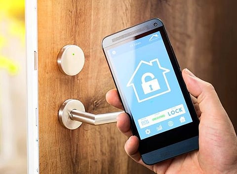 பொருள் புதிது 08: சாவியில்லா ஸ்மார்ட் பூட்டு