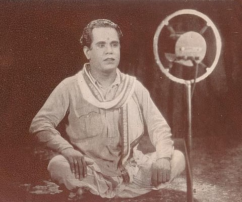 நீர்க்குமிழி: இந்திய மேடைப் புலி