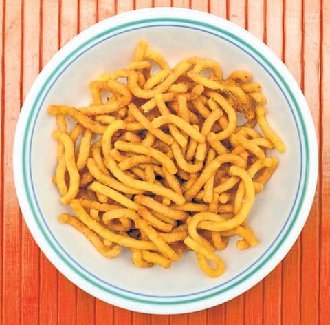 மணக்கும் நெல்லை! - மனோகரம்