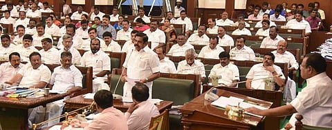 பொதுமக்கள் பாதிப்பை உணர்ந்து போக்குவரத்து ஊழியர்கள் பணிக்கு திரும்ப வேண்டும்: முதல்வர் வேண்டுகோள்