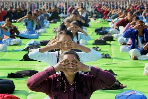 ம.பி. பள்ளிகளில் சூரிய நமஸ்காரம் நடத்த உத்தரவு