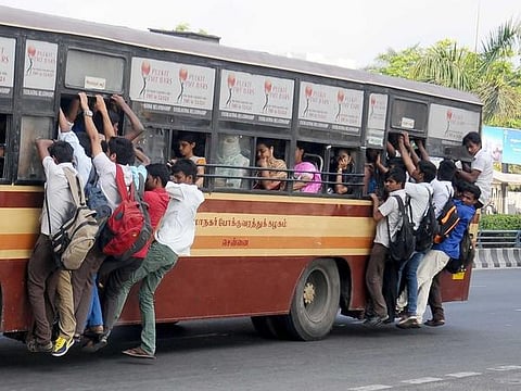 படிக்க வருகிறோம், பட்டினியாகத் திரும்புகிறோம்