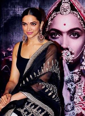 பத்மாவத் வெற்றியை வார்த்தைகளால் வர்ணிக்க முடியாது: தீபிகா படுகோன் நெகிழ்ச்சி