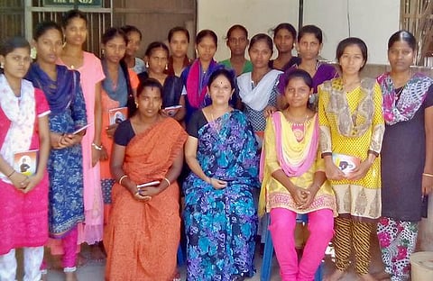 மழலைகளுக்கான மண்ணின் ஆசிரியைகள்!