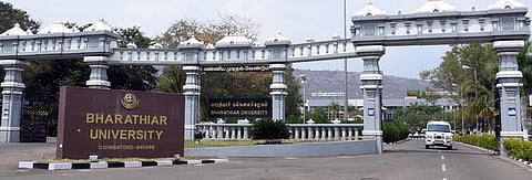 துணைவேந்தர் பணியிடை நீக்கம் செய்யப்பட்ட நிலையில் பாரதியார் பல்கலை.யில் இன்று சிண்டிகேட் கூட்டம்: பதிவாளர் அலுவலகத்தில் போலீஸார் ஆய்வு?