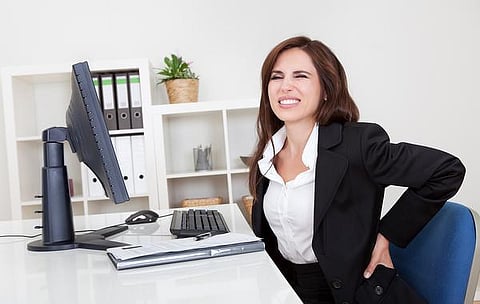 குறிப்புகள் பலவிதம்: சுளுக்கைப் போக்கும் ஜாதிக்காய்