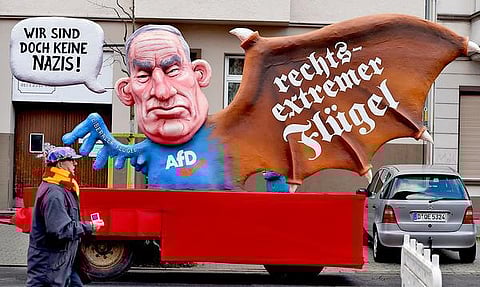 நையாண்டி பொம்மைத் திருவிழா!