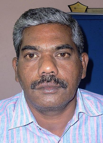 வாசிப்பை மேம்படுத்த தொடர் முயற்சி: பள்ளி மாணவர்களை நோக்கி நகரும் மாவட்ட மைய நூலகம்- அசத்தும் மாற்றுத் திறனாளிகள் பிரிவு