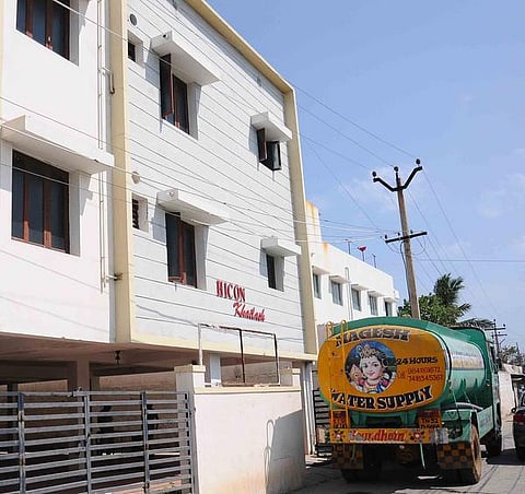 அடுக்குமாடி வீடுகளில் எகிறும் செலவு