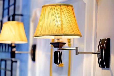 வீட்டை அழகாக்கும் விளக்குகள்