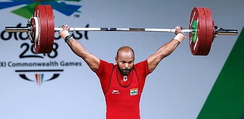 காமன்வெல்த் போட்டிகள்: கெத்து காட்டிய தமிழன்!