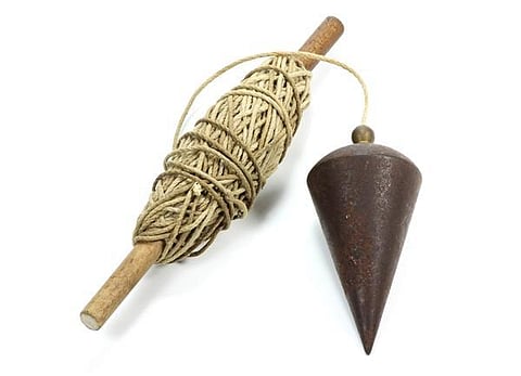 கட்டுமானக் கருவிகள்: மட்டம் பார்க்கும் குண்டு