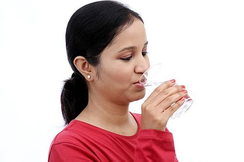 அளவுக்கு அதிகமாகக் குடிக்கக் கூடாது தண்ணீரையும்!