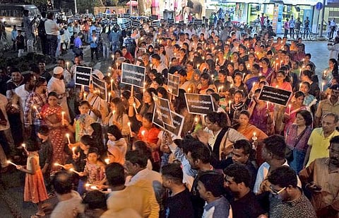 இவர்களின் நோக்கம்தான் என்ன?