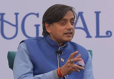 பாஜக மீண்டும் வென்றால் ‘இந்து பாகிஸ்தான்’ உருவாகும்: சசி தரூர் பேச்சால் சர்ச்சை