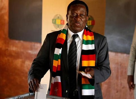 ஜிம்பாப்வே அதிபராக இரண்டாவது முறையாக எம்மர்சன் தேர்வு