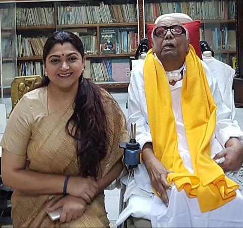 அனாதையானதைப் போல உணர்கிறேன்: கருணாநிதிக்கு குஷ்பு புகழாஞ்சலி