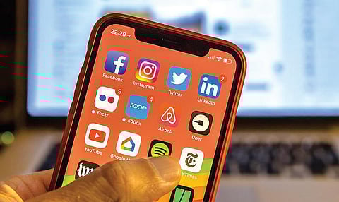 இளமை .நெட்: செயலிகளிலும் போலி உண்டு