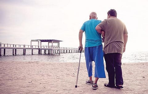 நலம், நலமறிய ஆவல் 50: பார்க்கின்சன்... பொறுமை காப்போம்!