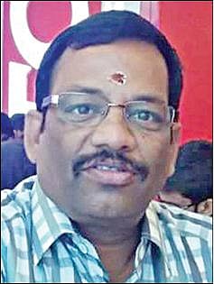 லஞ்ச வழக்கில் கைதான மோட்டார் வாகன ஆய்வாளரின் வங்கி லாக்கர்களில் 13 கிலோ தங்கம்