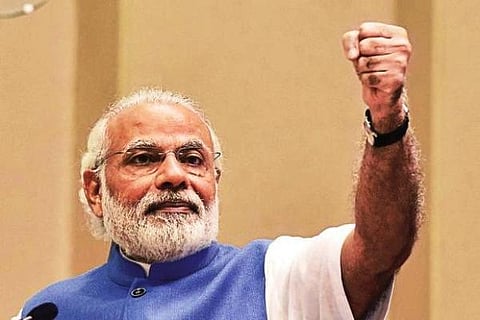 களத்தில் இறங்கினார் பிரதமர் மோடி: சிபிஐ அதிகாரிகள் இருவருக்கு சம்மன்; டிஎஸ்பி கைது