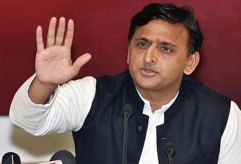 தனித்து போட்டியிட அகிலேஷ் ஆலோசனை﻿