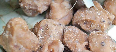 கற்பக தரு 26: பனை மணக்கும் புட்டுக் கருப்பட்டி