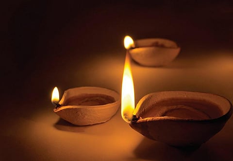 எங்கும் சுடரும் நித்தியப் பேரொளி