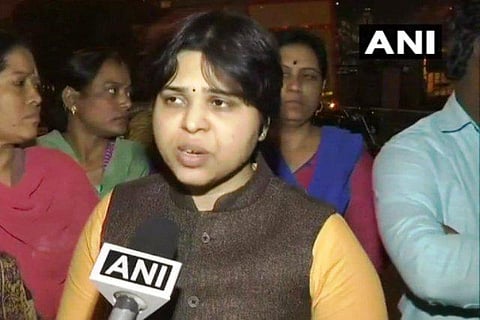 கொரில்லா தந்திரங்களுடன், சபரிமலைக்கு அடுத்தமுறை சொல்லாமல் வருவேன்; திருப்தி தேசாய் ஆவேசம்: புனேயிலும் பக்தர்கள் எதிர்ப்பு