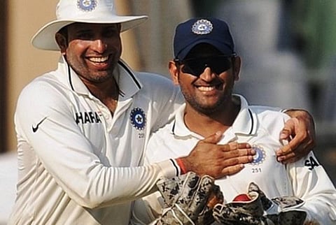 தோனி குறித்து வி.வி.எஸ் லட்சுமண் உருக்கம்: என் 100-வது போட்டியில் எனக்காக பஸ் ஓட்டினார்