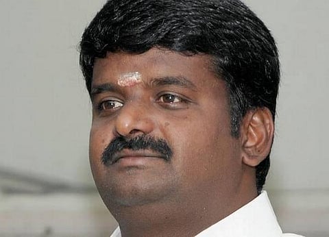 புயல் பாதித்த மாவட்டங்களில் கொசு ஒழிப்பு பணிகளுக்கு ரூ.1 கோடி நிதி ஒதுக்கீடு: சுகாதாரத்துறை அமைச்சர் விஜயபாஸ்கர் தகவல்