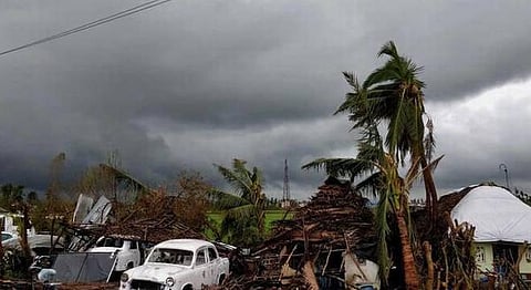 தமிழகத்துக்கு இடைக்கால புயல் நிவாரணமாக மத்திய அரசு ரூ.353 கோடி விடுவிப்பு: மாநில பேரிடர் நிவாரண நிதிக்கு முன்கூட்டியே வழங்கியது உள்துறை