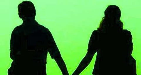 17 வயது சிறுவனை விரும்பி அழைத்துச் சென்ற 23 வயது பெண்: போக்சோ சட்டத்தின் கீழ் கைது