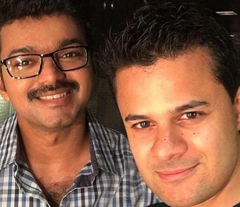 மெர்சல் சம்பள பாக்கி: மேஜிக் நிபுணர் வீடியோவால் மீண்டும் சர்ச்சை