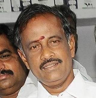 அமைச்சர் சேவூர் ராமச்சந்திரனுக்கு புதிய பொறுப்பு﻿: ﻿அதிமுக நிர்வாக எல்லை மாற்றத்தால் குழப்பம்﻿ - ﻿கட்சிக்கு பின்னடைவு என மூத்த உறுப்பினர்கள் கருத்து ﻿