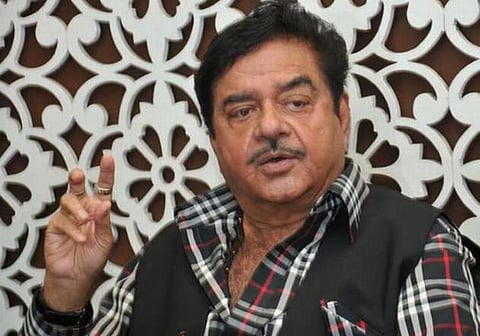 சத்ருஹன் சின்ஹாவுக்கு விஐபி சலுகை திடீர் ரத்து