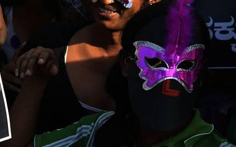 உ.பி.யை அதிரவைத்த தன்பாலினத் திருமணம்: 6 ஆண்டுகள் போராடி கணவர்களிடம் இருந்து விவாகரத்து பெற்ற இளம் பெண்கள்