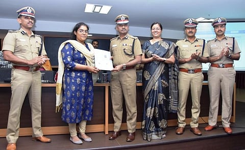 பொதுமக்கள் தகவல் சரிபார்ப்புக்காக காவல்துறையின் புதிய இ-சேவை தொடக்கம்