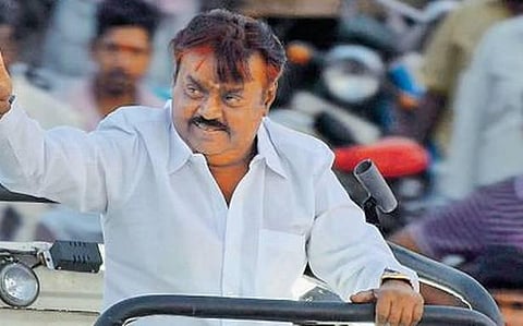 சீக்கிரம் எழுந்து வாங்க கேப்டன்!