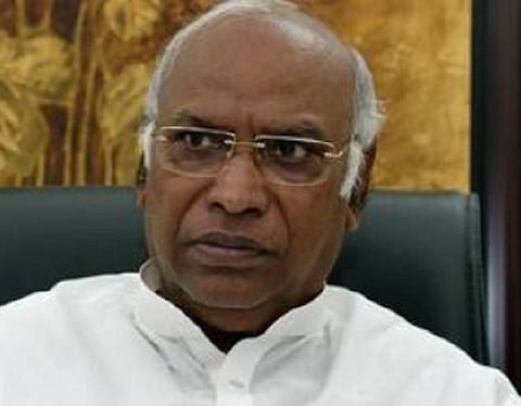 மல்லிகார்ஜுன கார்கே மீது போலீஸில் புகார்﻿