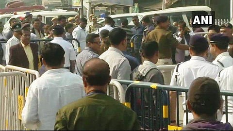 கொல்கத்தா போலீஸ் கமிஷனரிடம் விசாரணை: உச்ச நீதிமன்றத்தை நாடுகிறது சிபிஐ